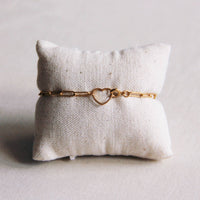 D-Chain Bracelet with Heart Lock - Gold - additional view 2