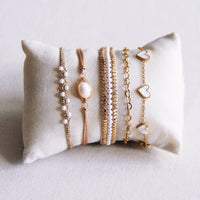 Mother-of-Pearl Heart Bracelet - Gold - additional view 3