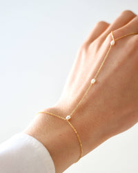 Freshwater Pearl Hand Chain - additional view 2